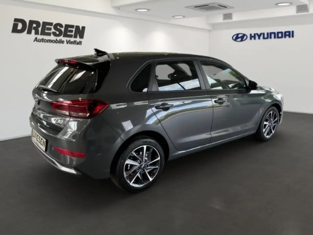 Hyundai i30 Advantage Hybrid