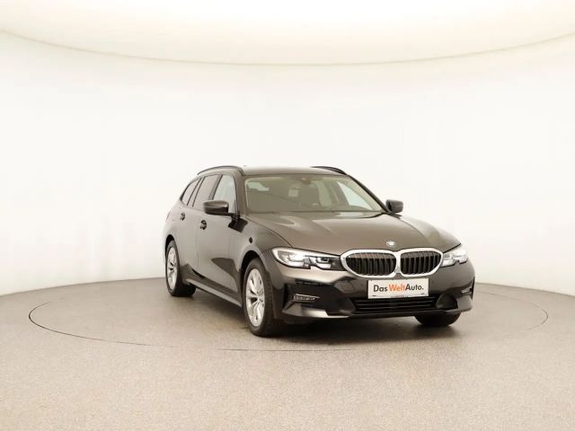 BMW 320 320d Touring xDrive