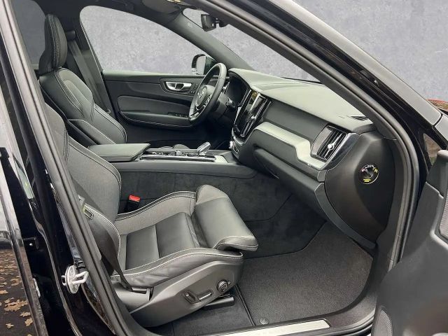 Volvo XC60 AWD Plus T6