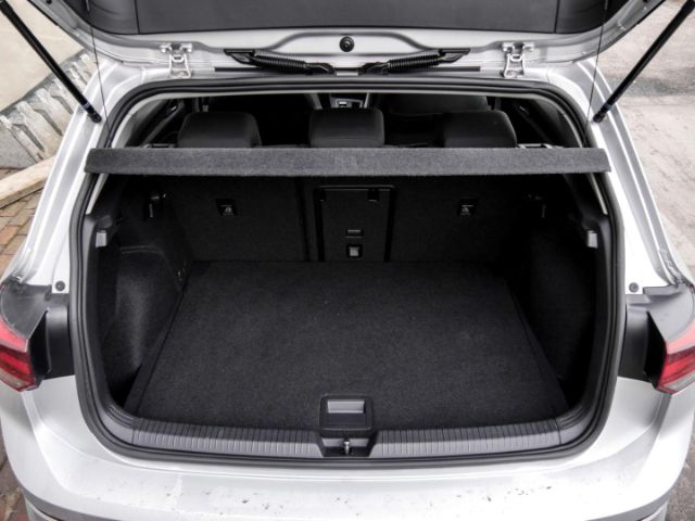 Volkswagen Golf 1.5 eTSI DSG Golf VIII Life