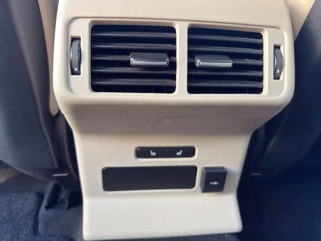 Land Rover Range Rover Velar 3.0 AWD D300 SE