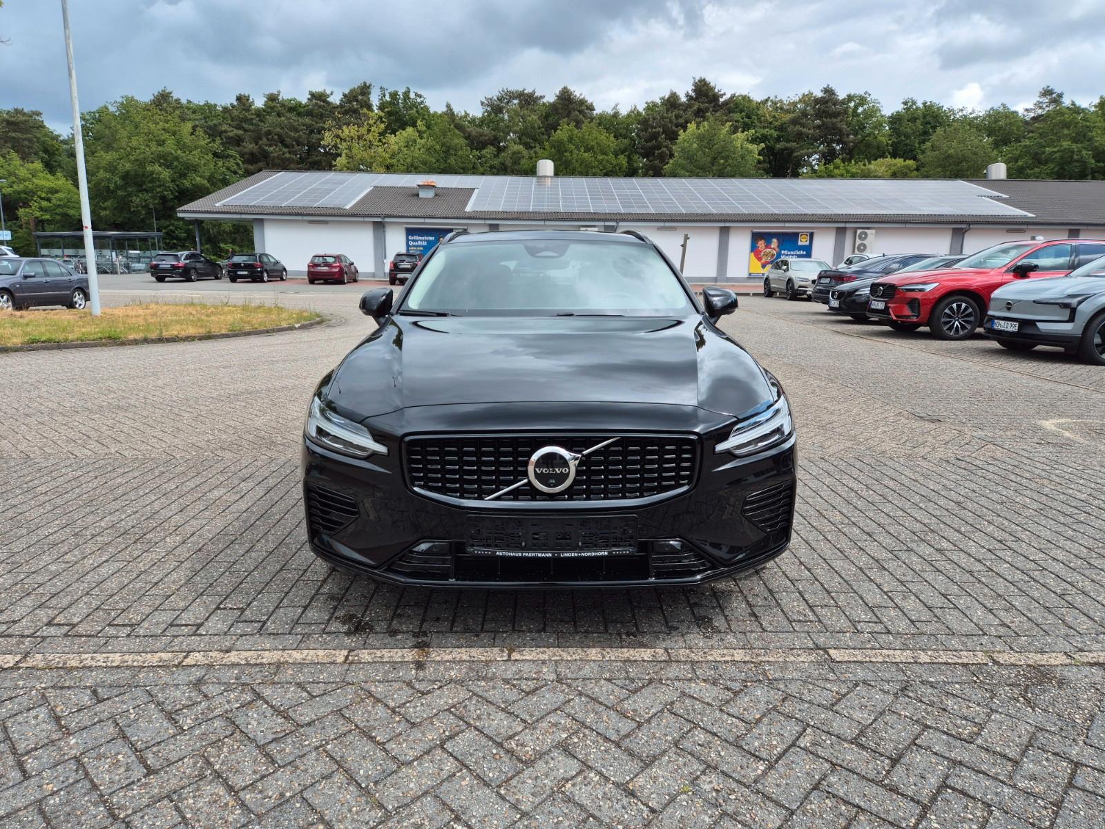 Volvo V60 AWD Dark Hybrid Plus Recharge