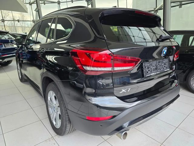 BMW X1 25e Hybrid Allrad Aut. Navigation/Parkassistent