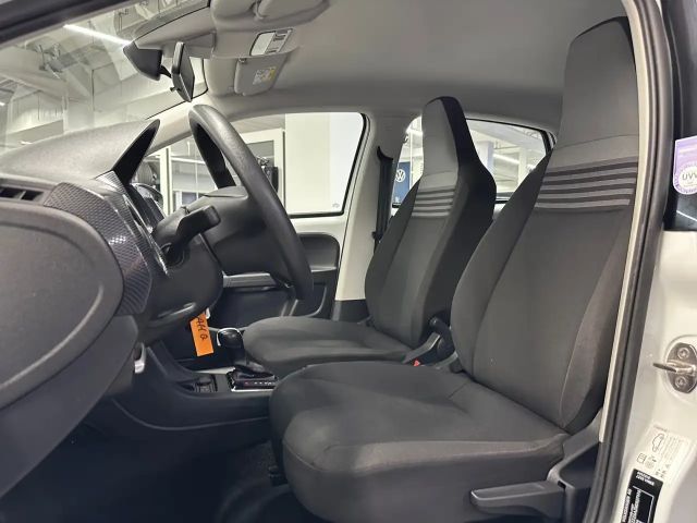 Volkswagen up! Move Move up!