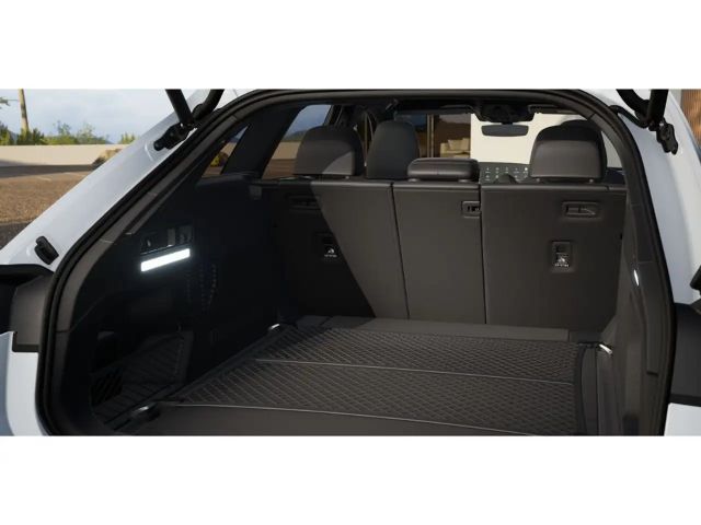 Audi A6 Avant Quattro S-Line S-Tronic