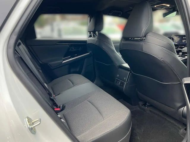 Toyota bZ4X 4x2 Team D