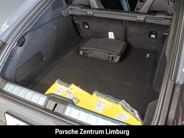 Porsche Panamera 4 E-Hybrid