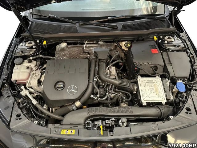 Mercedes-Benz CLA 200 Progressive