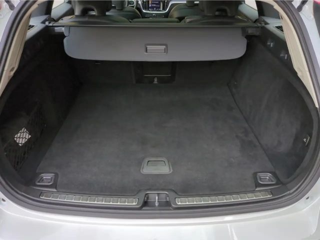 Volvo V60 Cross Country AWD