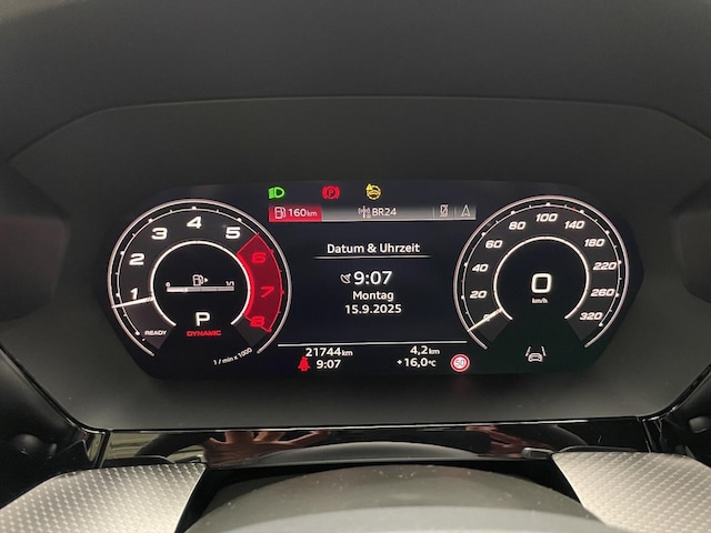 Audi RS3 Quattro S-Tronic Sedan