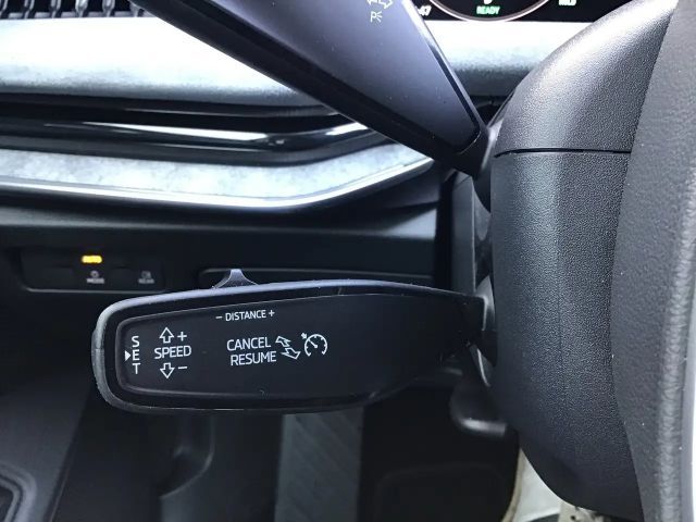 Skoda Superb Selection iV