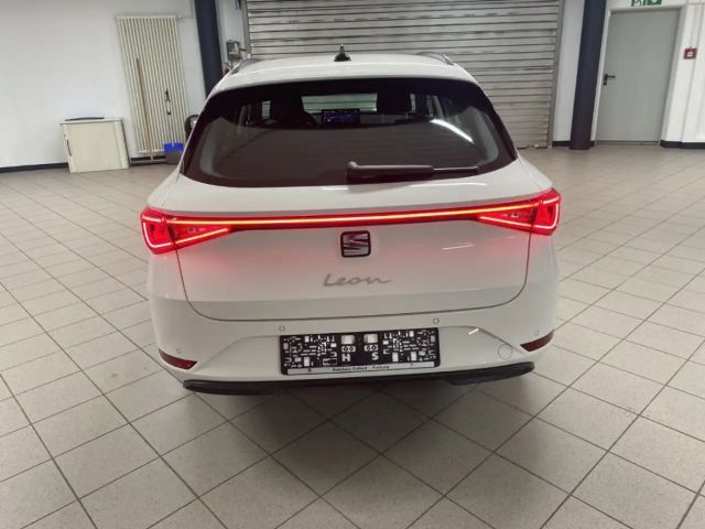 Seat Leon 1.5 eTSI Sportstourer Style