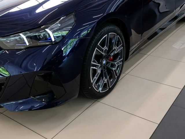 BMW i5 M-Sport Sedan eDrive40