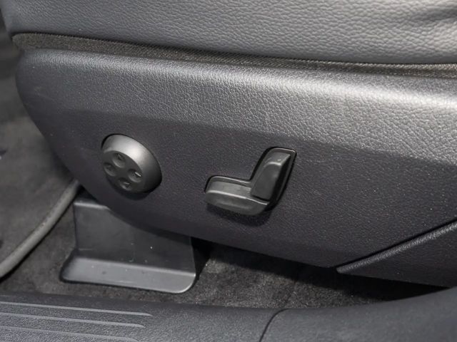 Mercedes-Benz EQE 350 AMG Line Sedan