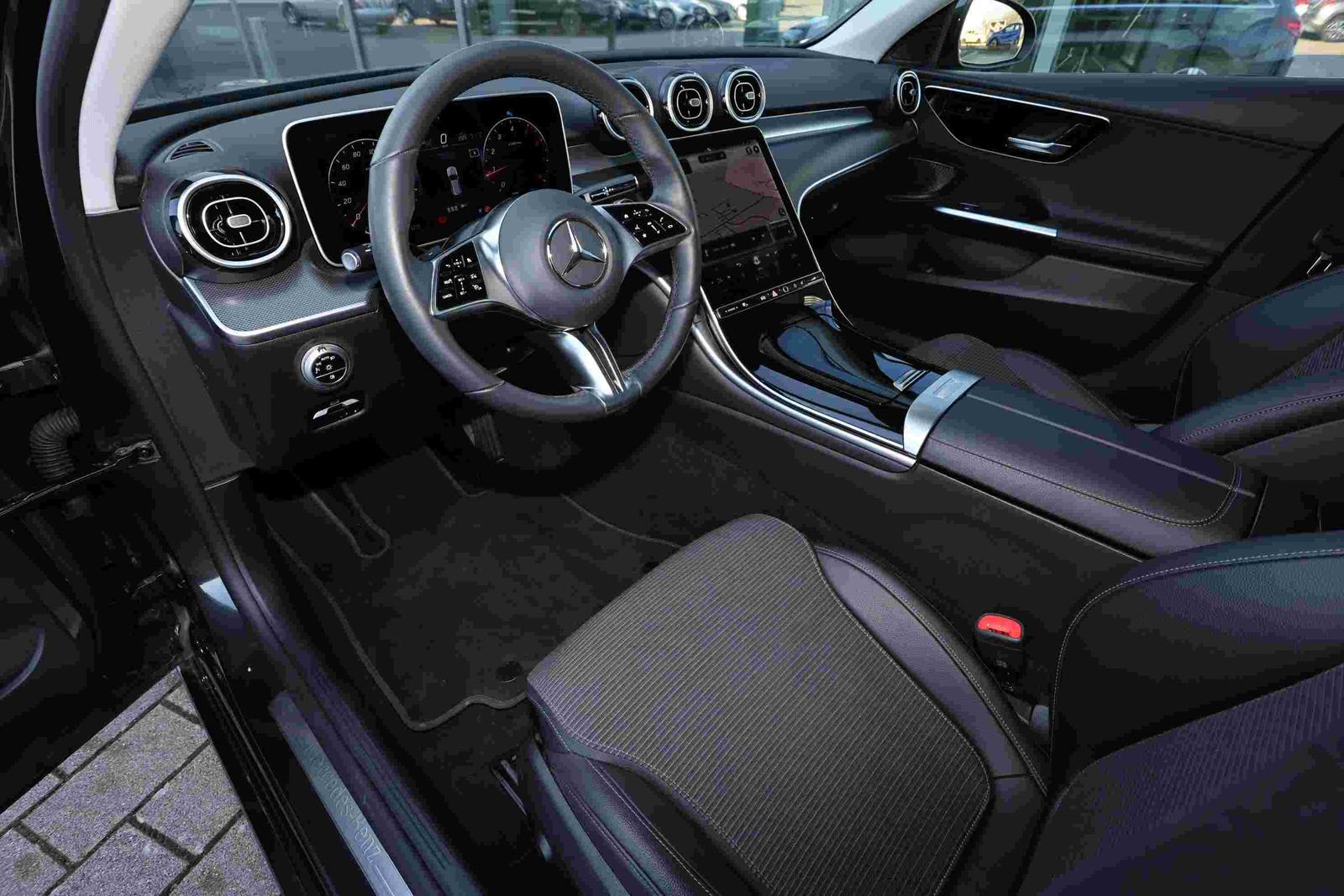 Mercedes-Benz C 180 AVANTGARDE Estate