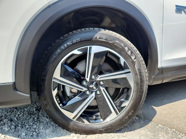 Mitsubishi Eclipse Cross PHEV