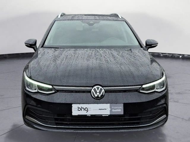 Volkswagen Golf 1.0 TSI Life Variant