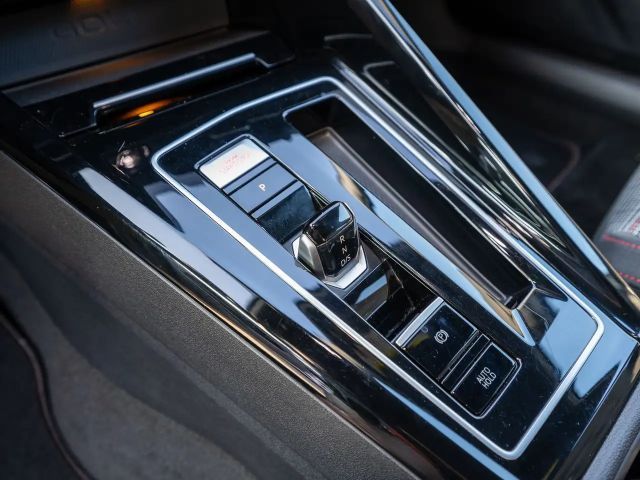 Volkswagen Golf 2.0 TSI DSG GTI