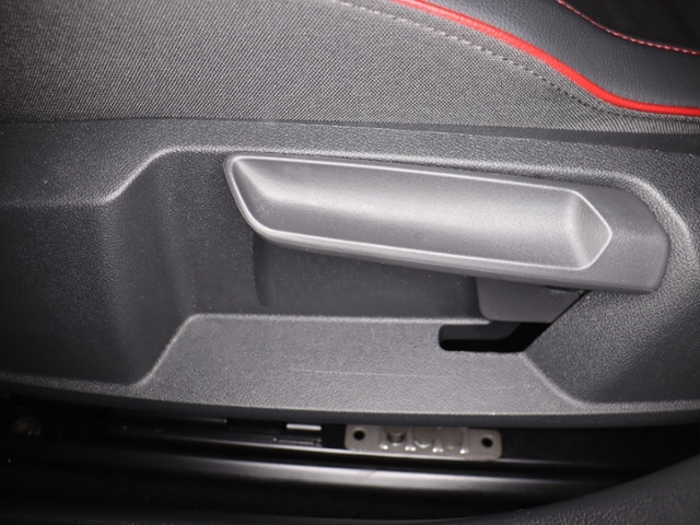 Volkswagen Golf 2.0 TSI IQ.Drive Style