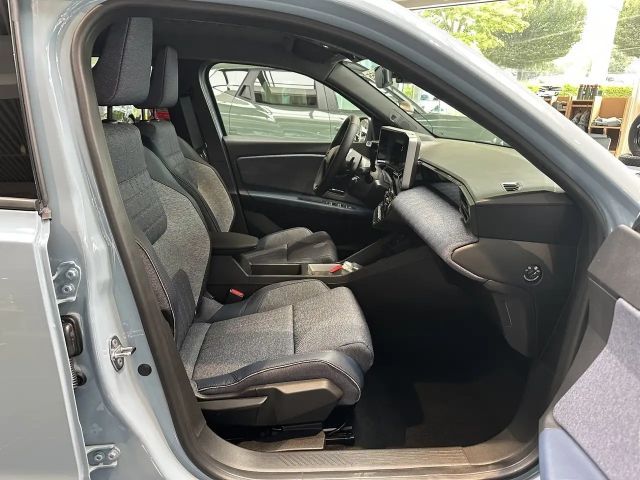 Renault 4 Comfort E-Tech Techno