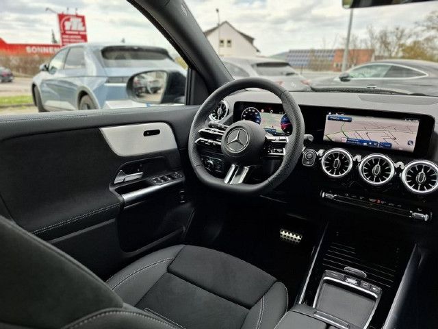 Mercedes-Benz GLA 220 4MATIC