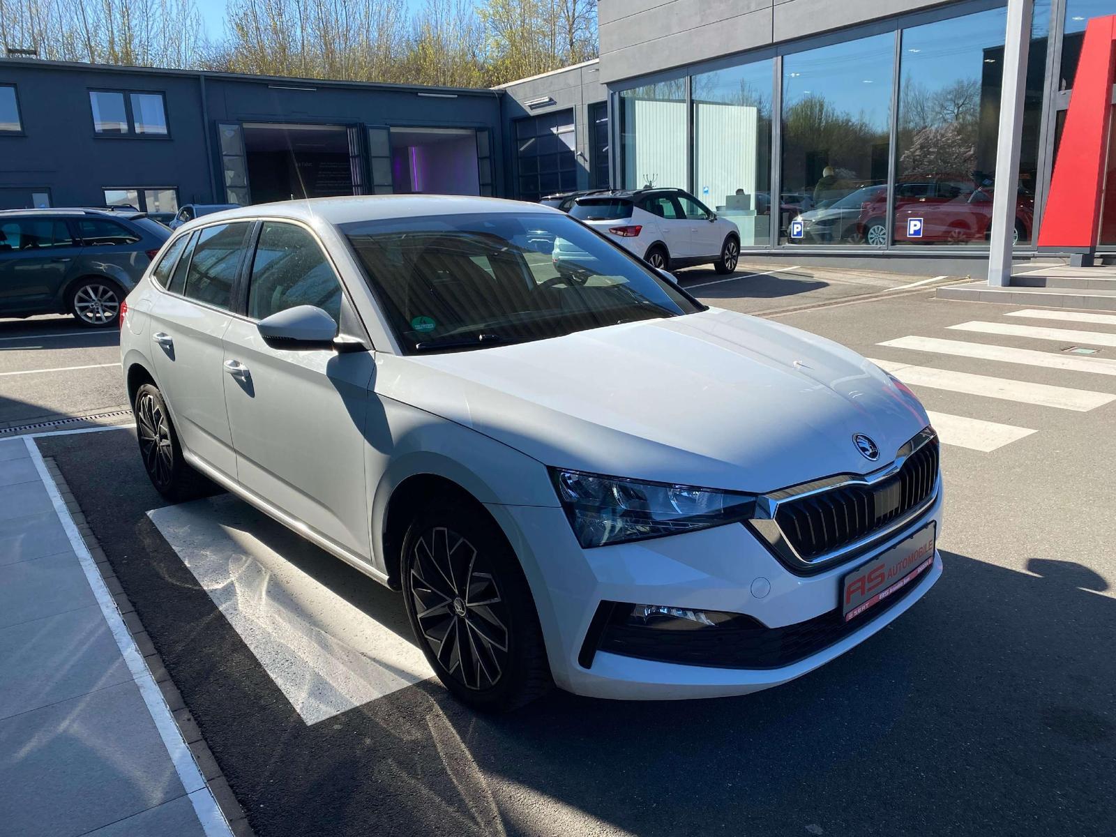 Skoda Scala LED, SmartLink