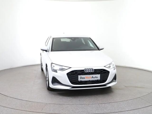 Audi A3 30 TFSI Sedan