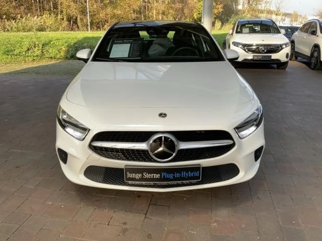 Mercedes-Benz A 250 A 250 e Style