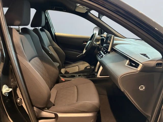 Toyota Corolla Cross Hybride Team D