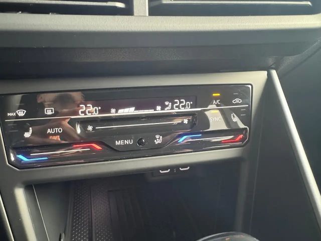 Volkswagen Taigo 1.5 TSI DSG R-Line