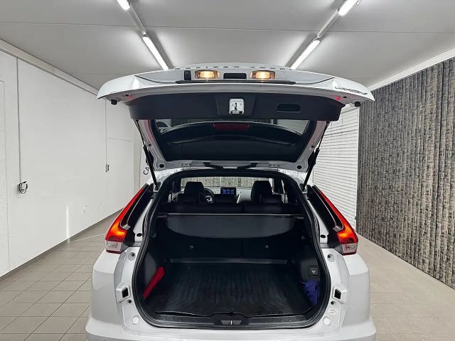 Mitsubishi Eclipse Cross / LED/ PANORAMAD./ ACC/ NAVI/ RÜCKFAHRK./ ANHV./