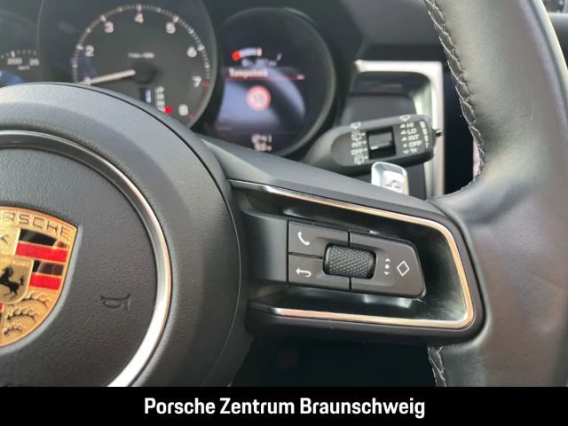 Porsche Macan BOSE Luftfederung 20-Zoll Panoramadach LED