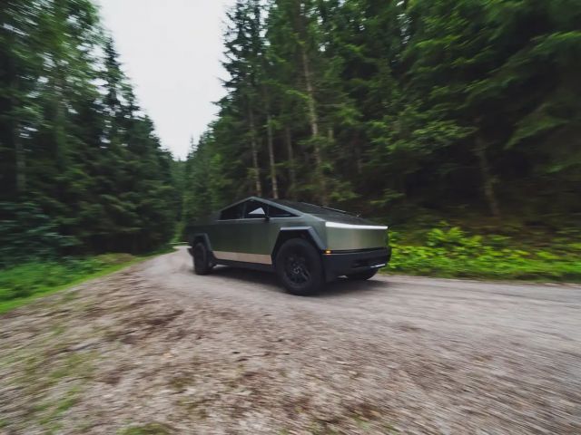 Tesla Cybertruck Cybertruck "foundation series" EU Zulassung