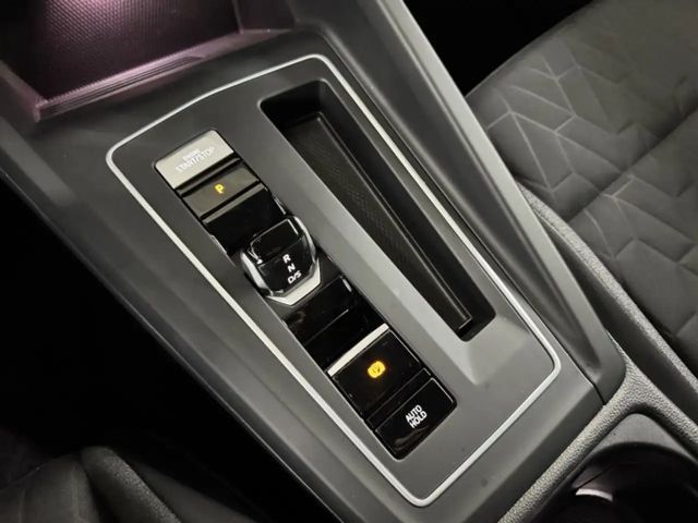 Volkswagen Golf 1.5 eTSI Golf VIII