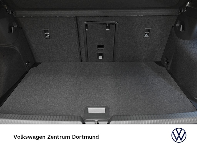 Volkswagen Golf 1.5 eTSI Golf VIII R-Line