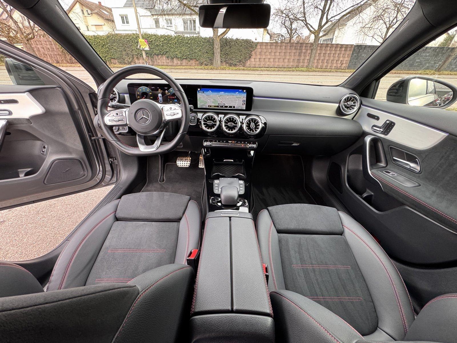 Mercedes-Benz A 250 A 250 e AMG Line