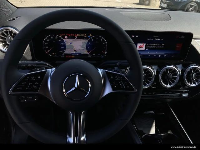 Mercedes-Benz GLA 180 Progressive