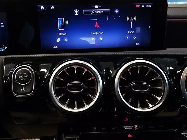 Mercedes-Benz CLA 200 AMG Line