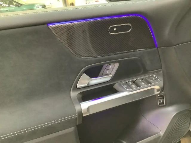 Mercedes-Benz GLB 220 4MATIC AMG Line