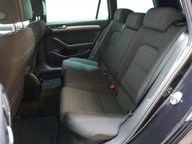 Volkswagen Passat 2.0 TDI Business DSG