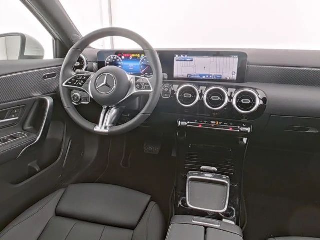 Mercedes-Benz A 180 , 7G-DCT, Progr. Advanced, Winter-Pak., Kamera,...