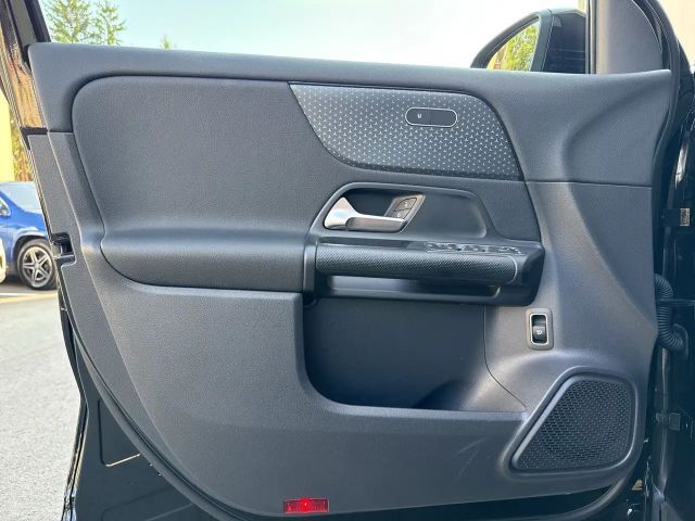 Mercedes-Benz GLA 200 PTS Cam Navi Wide LED SHZ EASY-PACK