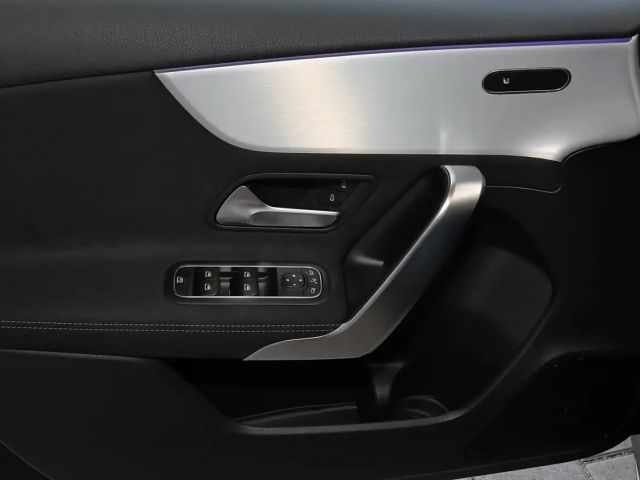 Mercedes-Benz A 200 AMG Line