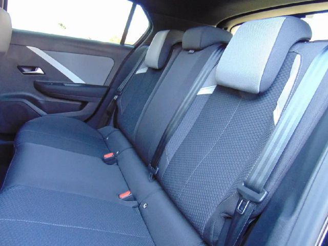 Opel Astra 1.2 Turbo Enjoy Turbo