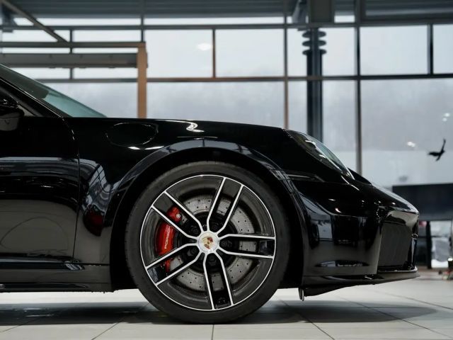 Porsche 911 4 Cabrio Carrera GTS Turbo