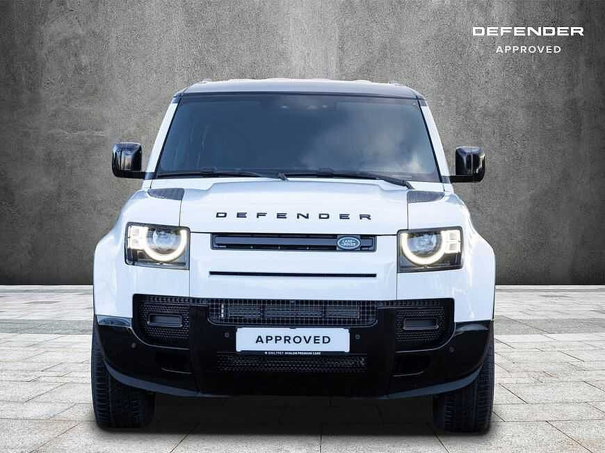 Land Rover Defender 110 Dynamic SE