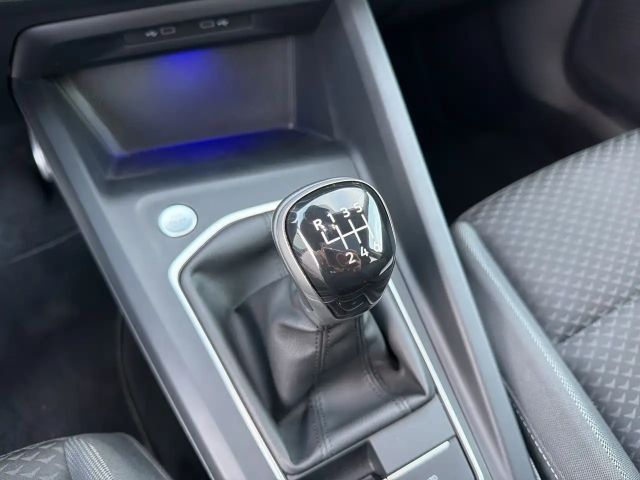 Volkswagen Golf 1.5 TSI Golf VIII IQ.Drive