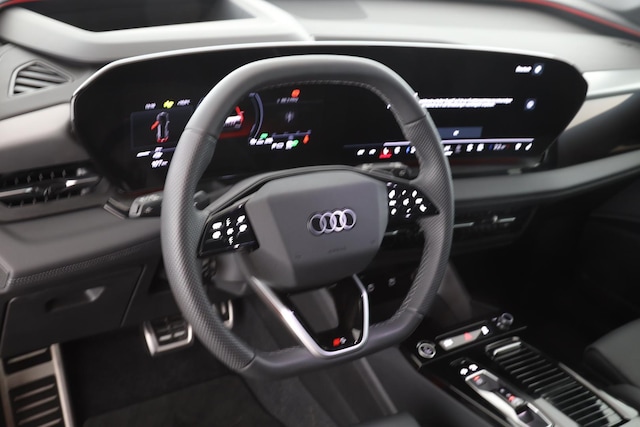 Audi Q6 e-tron Performance