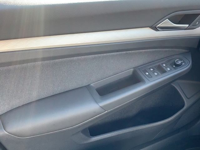 Volkswagen Golf 1.5 TSI Golf VIII Life