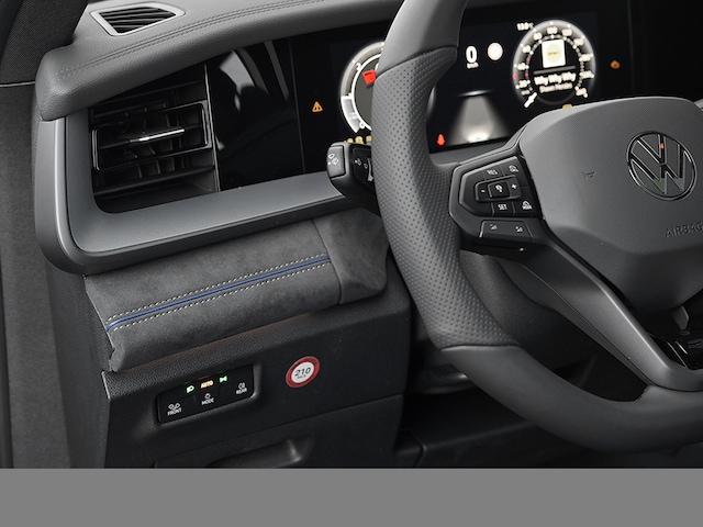 Volkswagen Tayron Tayron 2.0 R-LINE BLACK STYLE 4X4 PANO AHK LM20